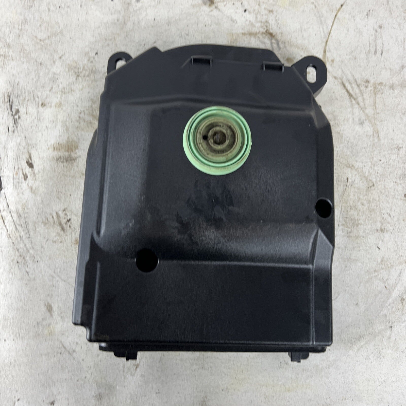 2006 - 2011 Fits BMW 328i Right Subwoofer Speaker Housing Module Unit 61928910