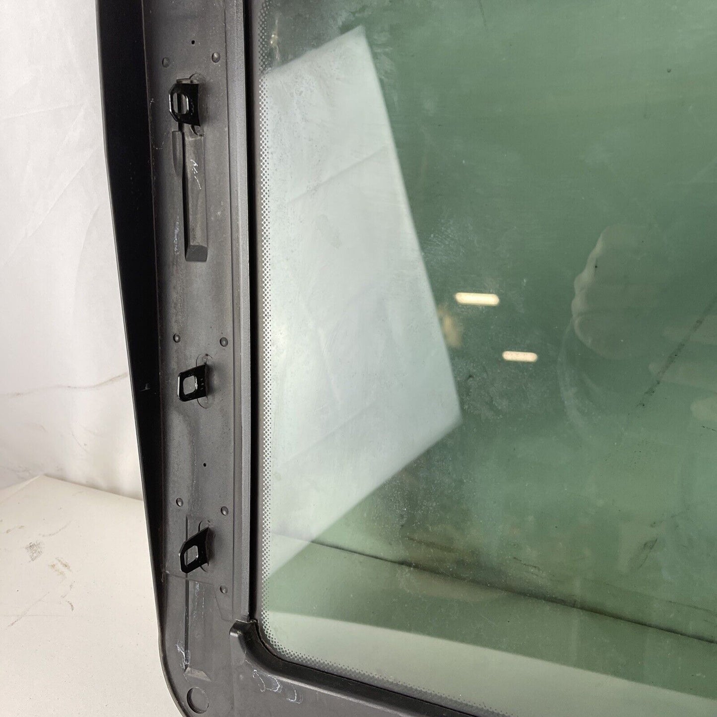 2004-2010 BMW E60 5 SERIES SEDAN FRONT UPPER ROOF SUNROOF MOONROOF GLASS OEM M54