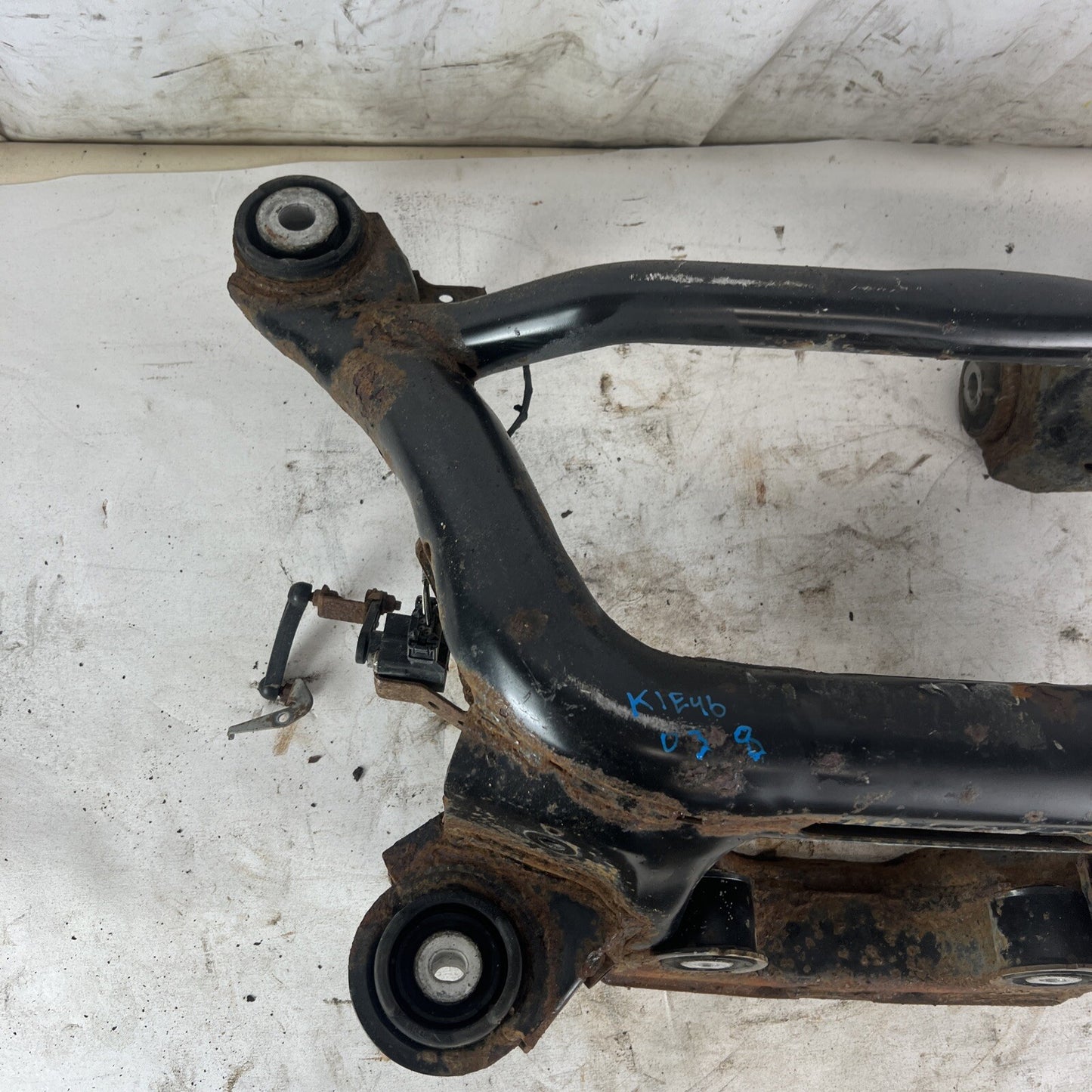 98-06 BMW E46 3 Series Rear Axle Subframe K-Frame Carrier Cradle Asembly OEM✅