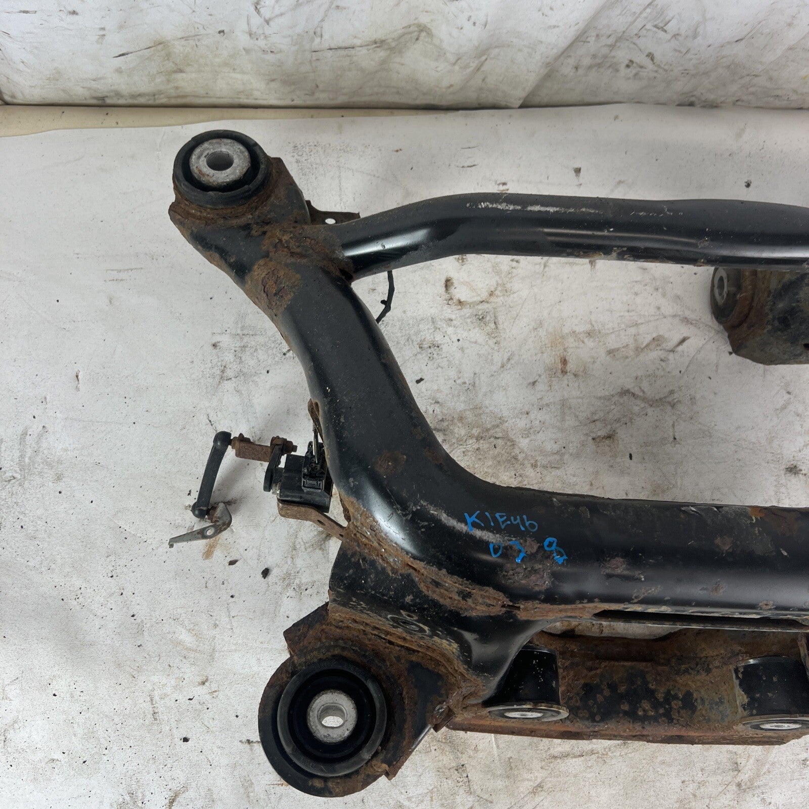 98-06 BMW E46 3 Series Rear Axle Subframe K-Frame Carrier Cradle Asembly OEM✅