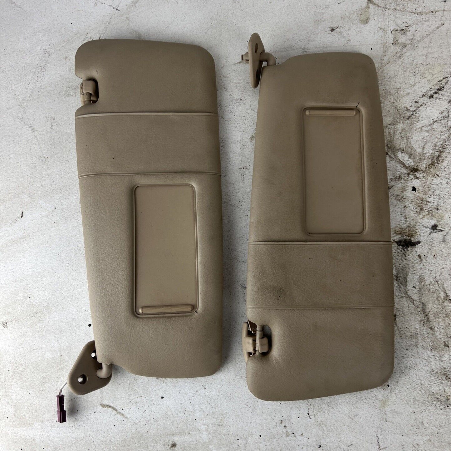 1999-2005 BMW 3-Series 325 330 E46 4-door Sunvisor Set Left Right Tan USED OEM