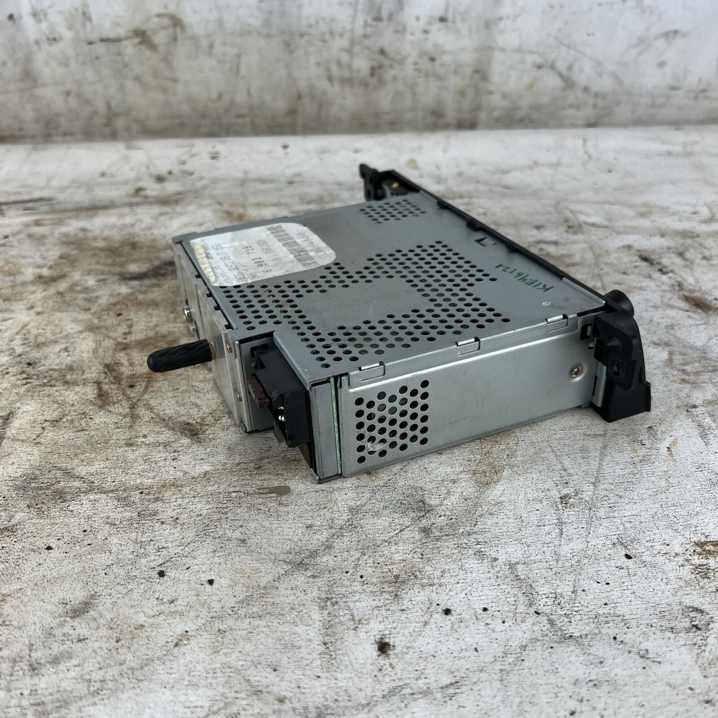 Audio Equipment Radio Am-fm-cassette Fits 99-00 BMW 323i E46 OEM