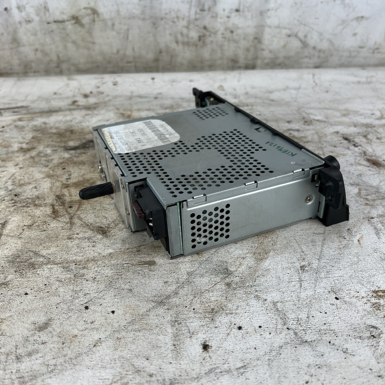 Audio Equipment Radio Am-fm-cassette Fits 99-00 BMW 323i E46 OEM