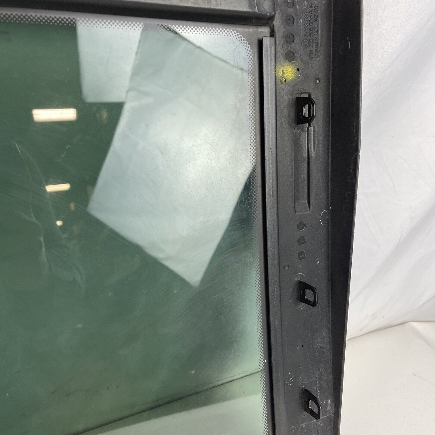 2004-2010 BMW E60 5 SERIES SEDAN FRONT UPPER ROOF SUNROOF MOONROOF GLASS OEM M54