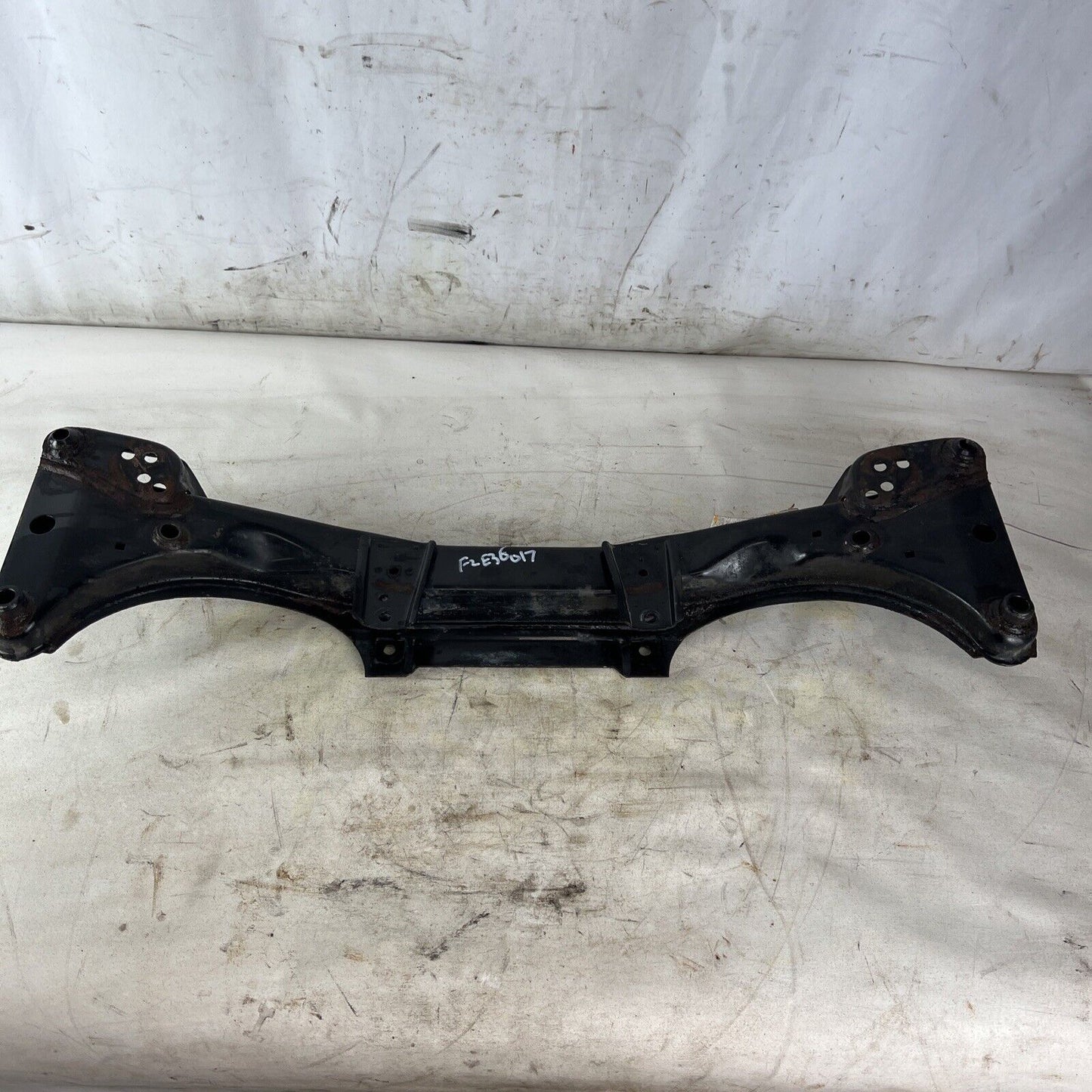 BMW E36 92-99 318 323 325 328 Front subframe axle support 31111096485 OEM #017