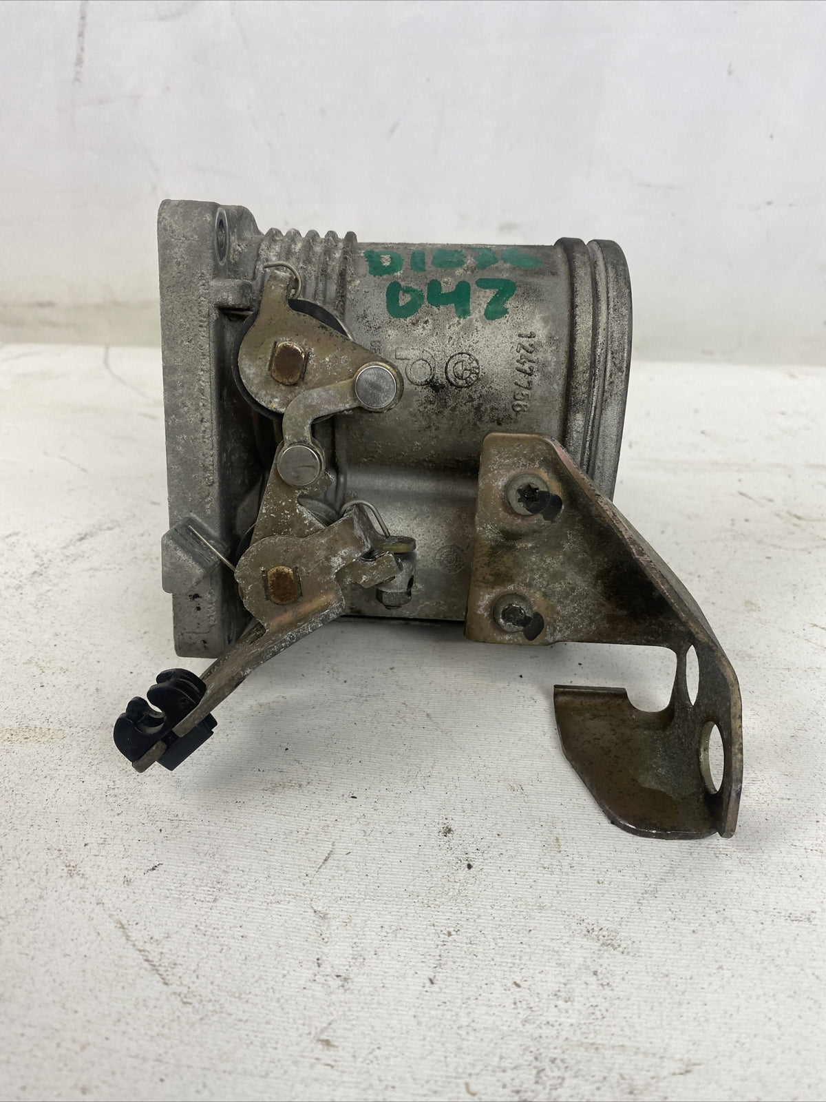 96 - 99 BMW E36/7 Z3 318I 1.9L M44 ENGINE THROTTLE BODY OEM
