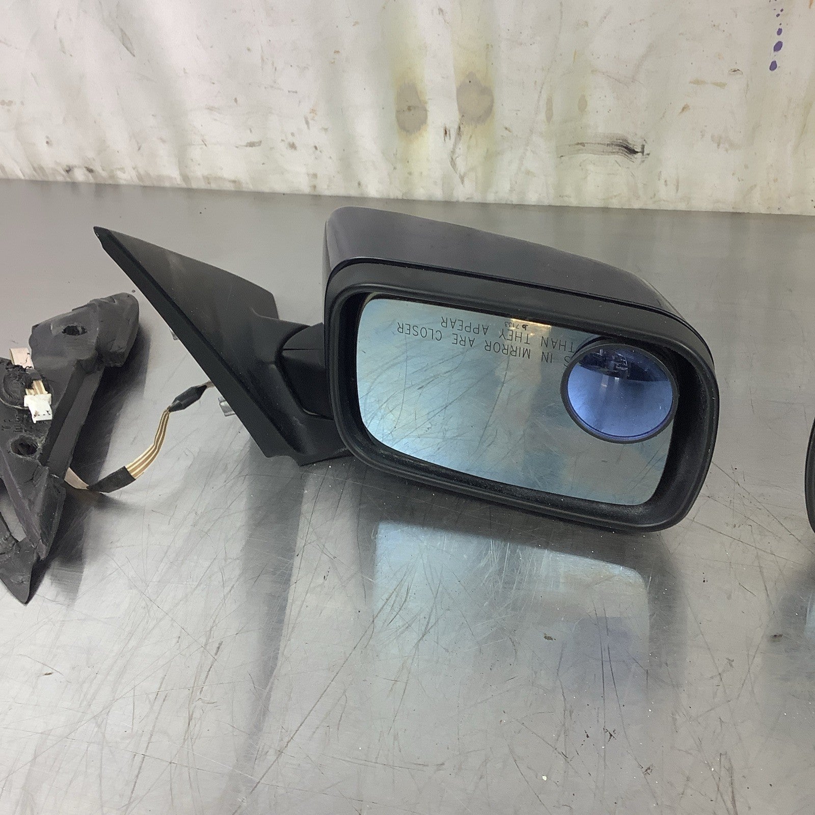 2003-2006 BMW 330i E46 Sedan Pass & Driver Side View Mirror Orient Blue SET