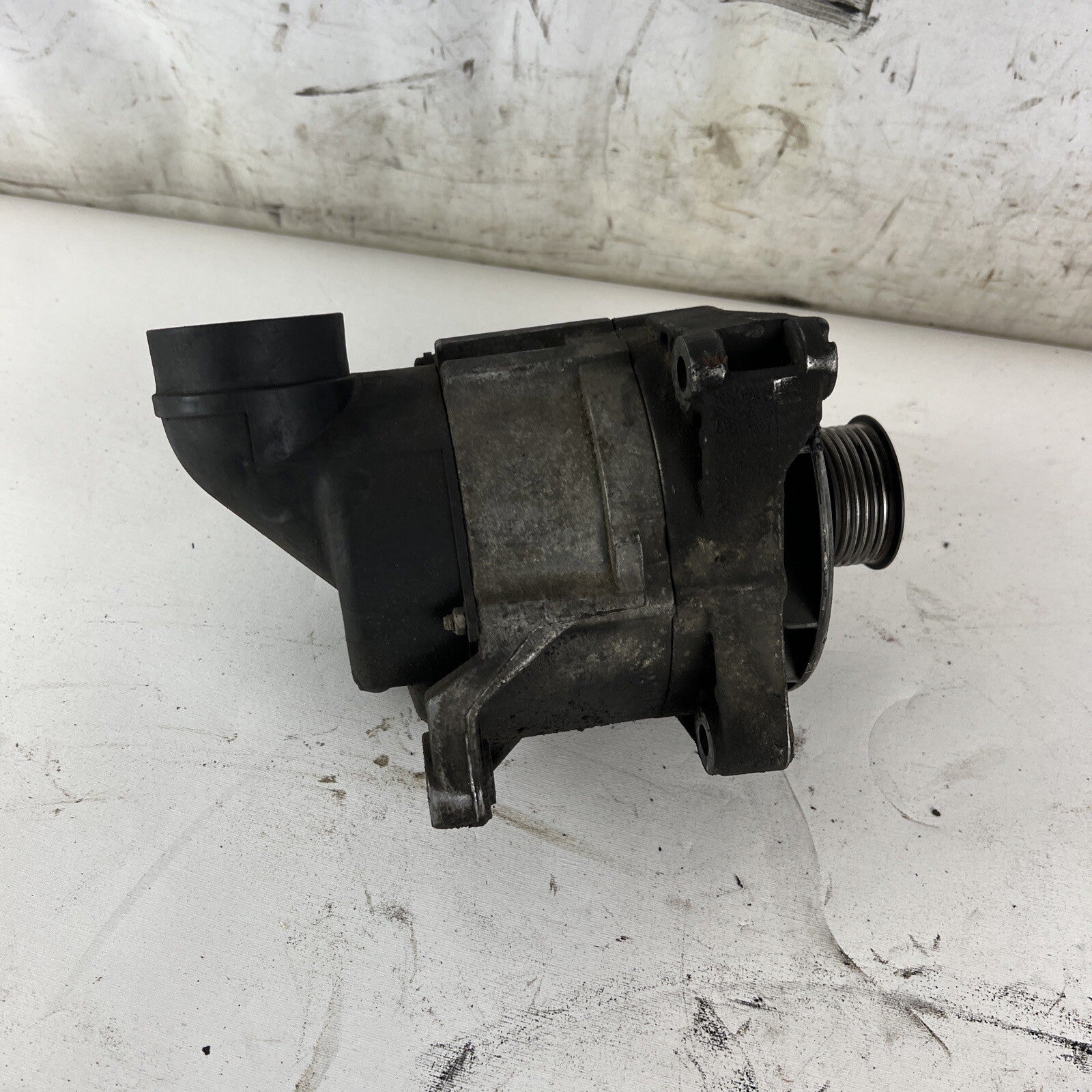 Alternator For BMW 325i 1991-1992 2.5L engine OEM Bosch