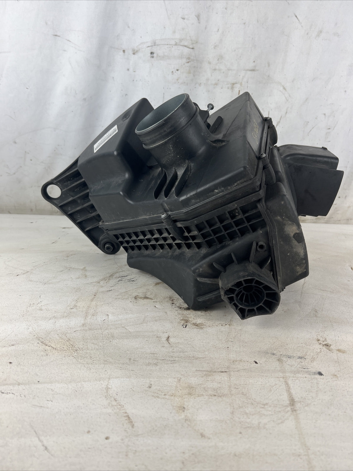 AIR FILTER CLEANER HOUSING INTAKE BOX MUFFLER SILENCER BMW E90 328 128 2007-2011