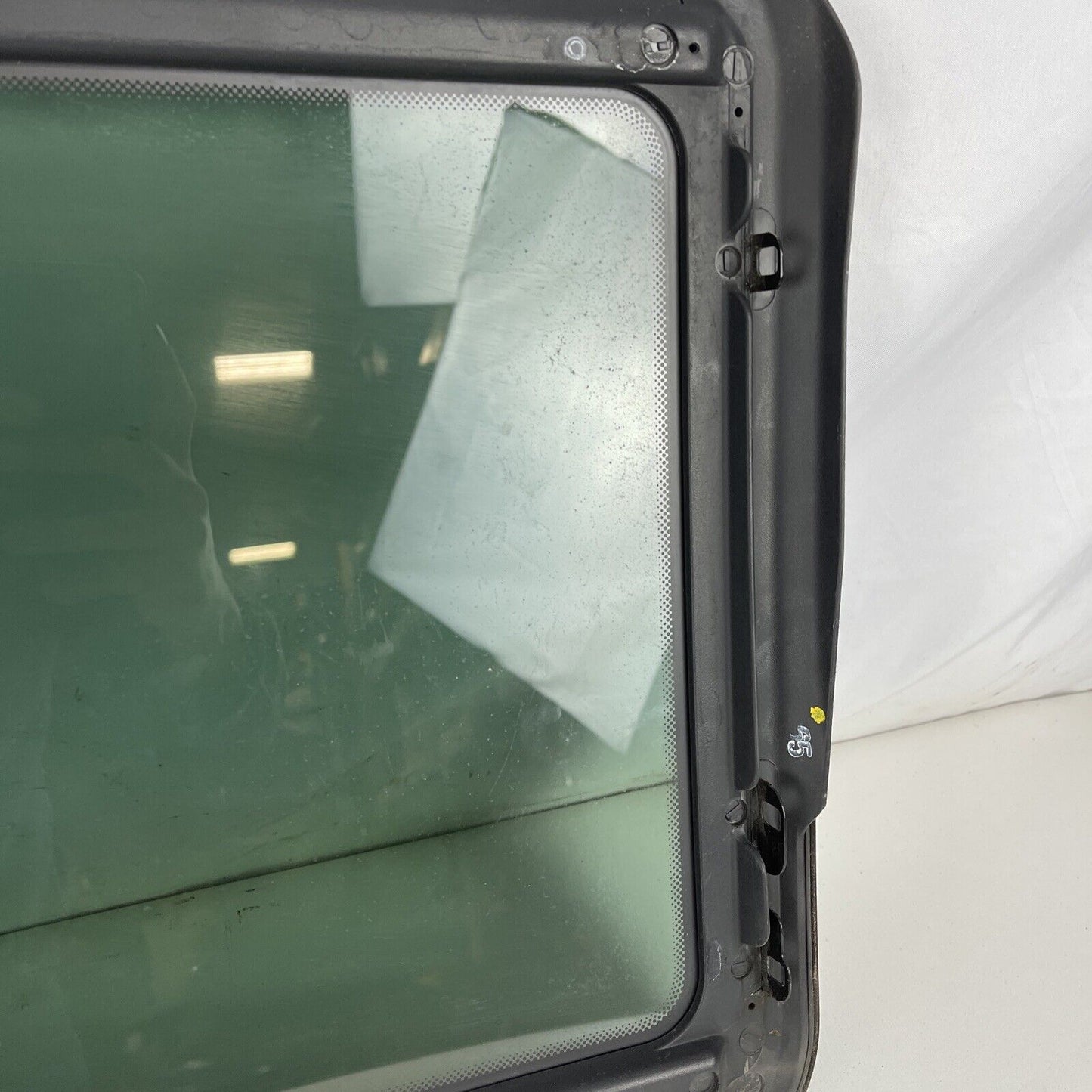 BMW E46 3-Series 4dr Sedan Moonroof Sunroof Glass Panel 1999-2005 USED OEM O52