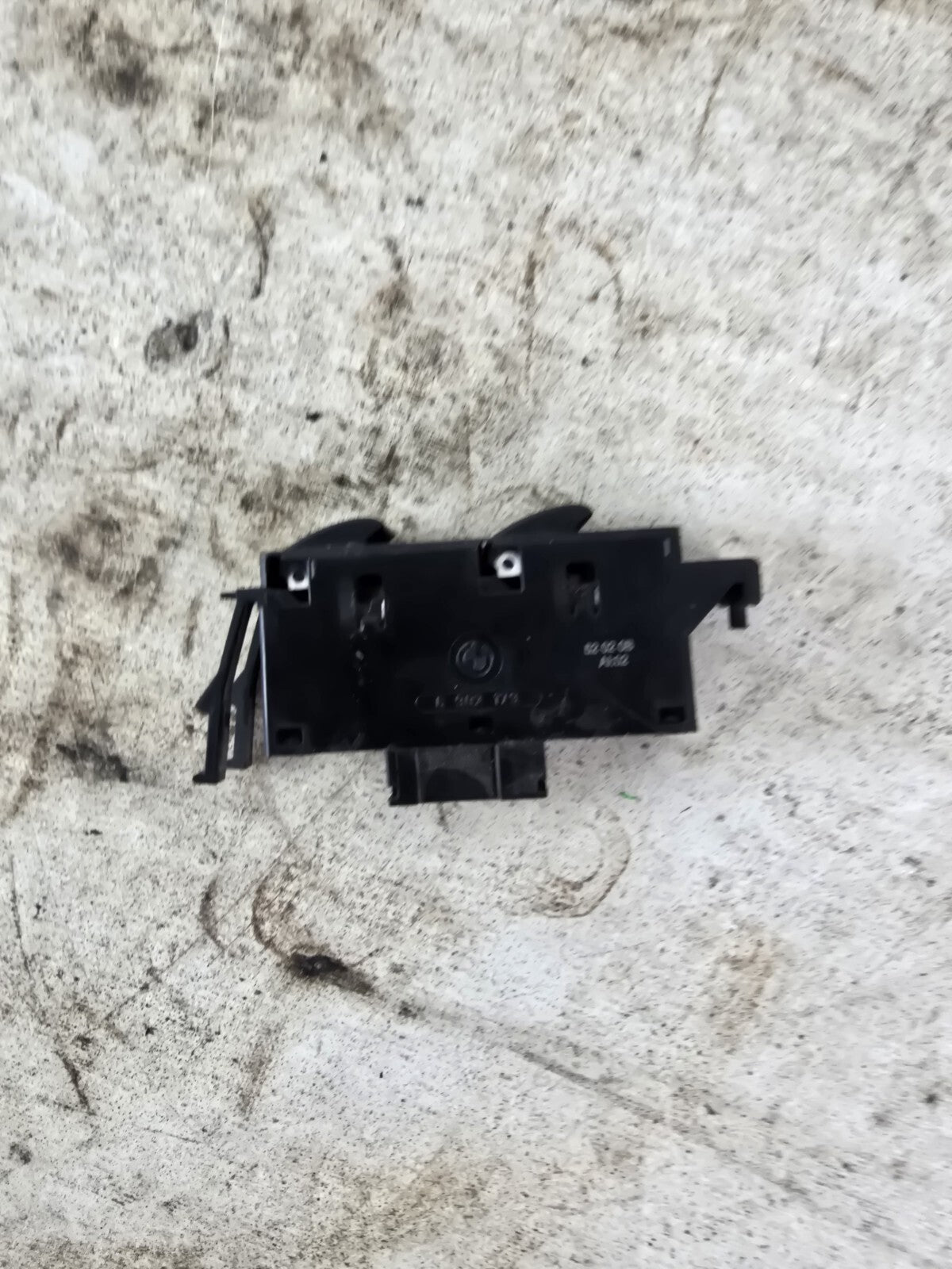 1999-2006 BMW E46 325i 328i 330i Ci M3 Right Passenger Window Lifter Switch OEM