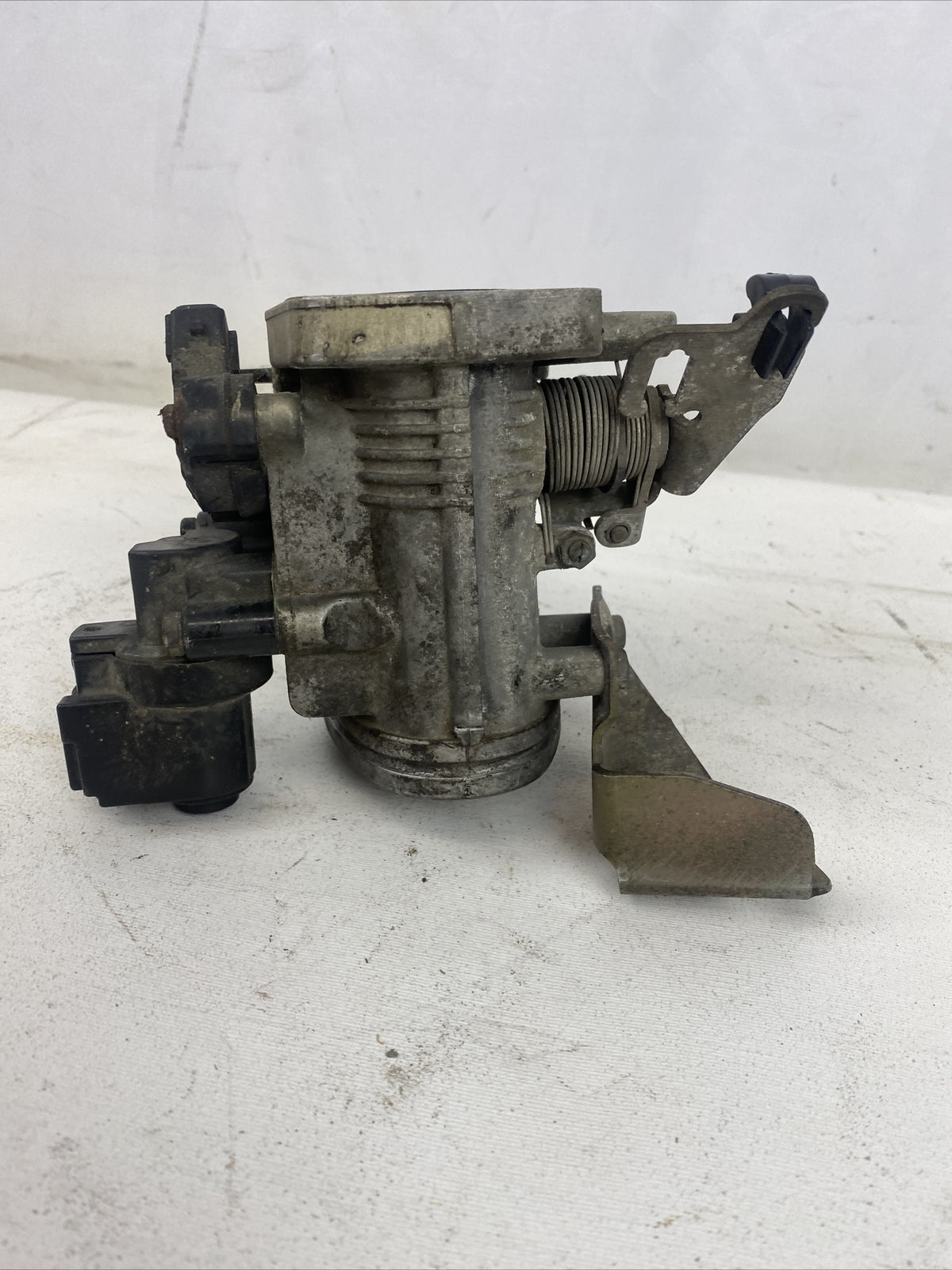 96 - 99 BMW E36/7 Z3 318I 1.9L M44 ENGINE THROTTLE BODY OEM