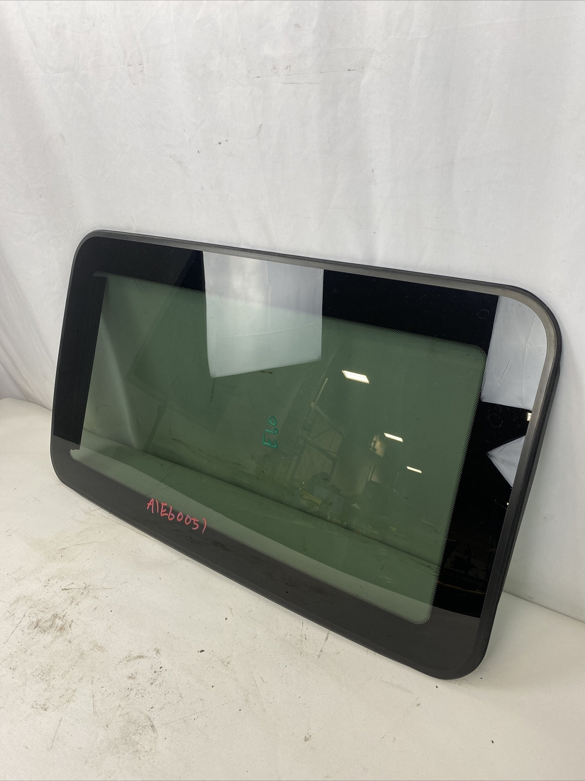 2004-2010 BMW E60 M5 550i 545i 530i 525i Sunroof Sliding Glass Window OEM