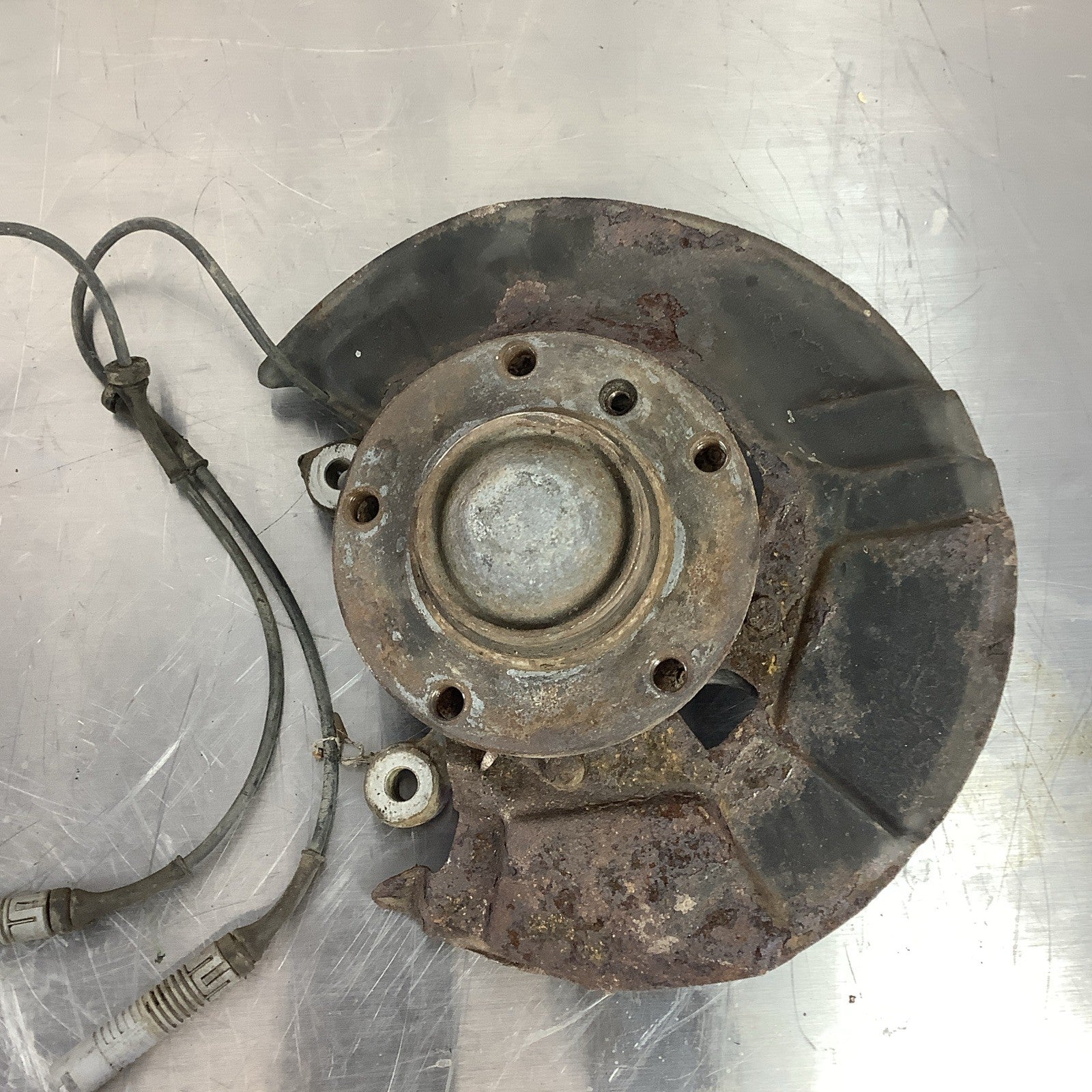 BMW E36 318 323 325 328 FRONT PASSENGER & DRIVER WHEEL HUB KNUCKLE SPINDLE