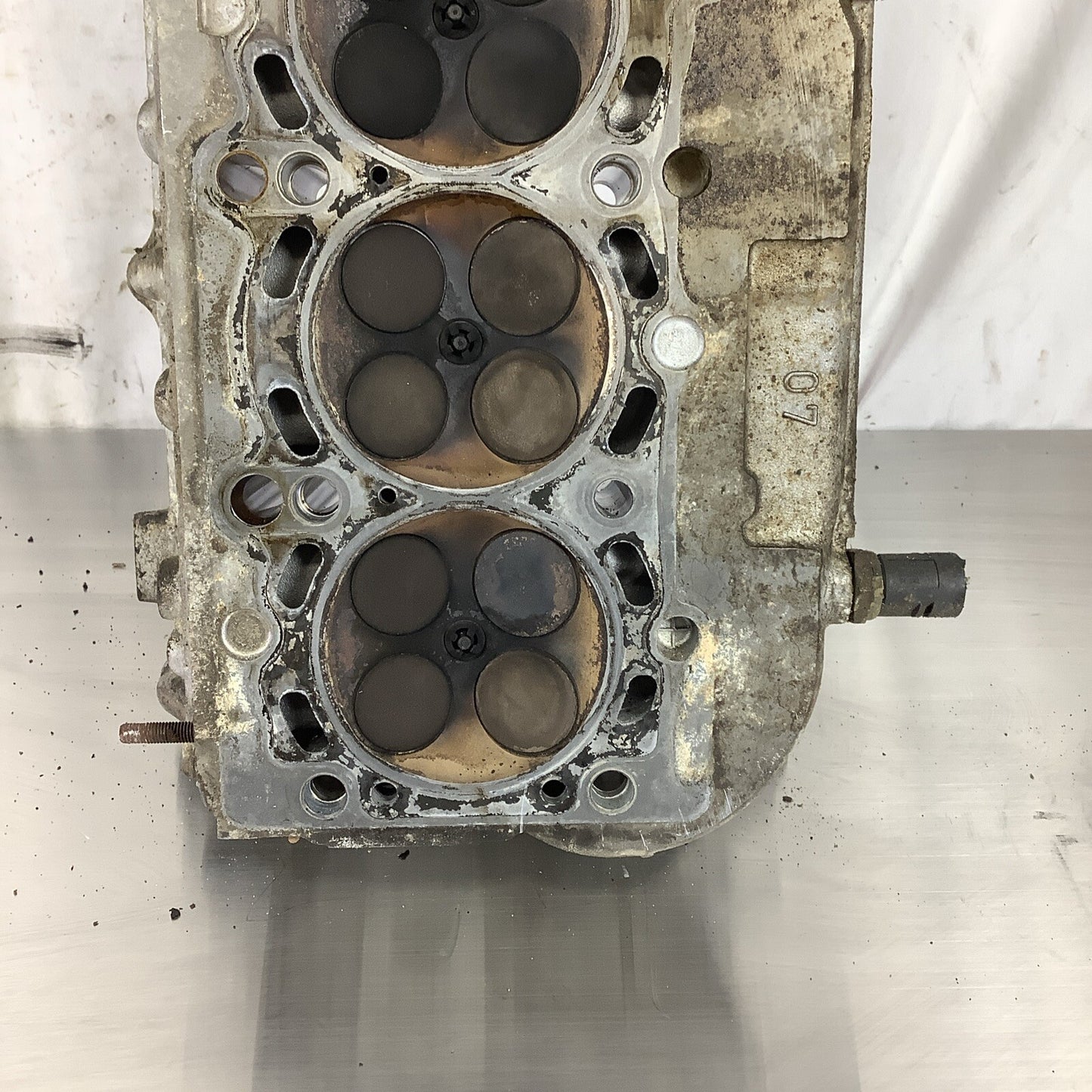 99-06 BMW  E39 E46 E60 E53 E83 E85 2.5L/2.8L/3.0L  M52TU M54 CYLINDER HEAD #061