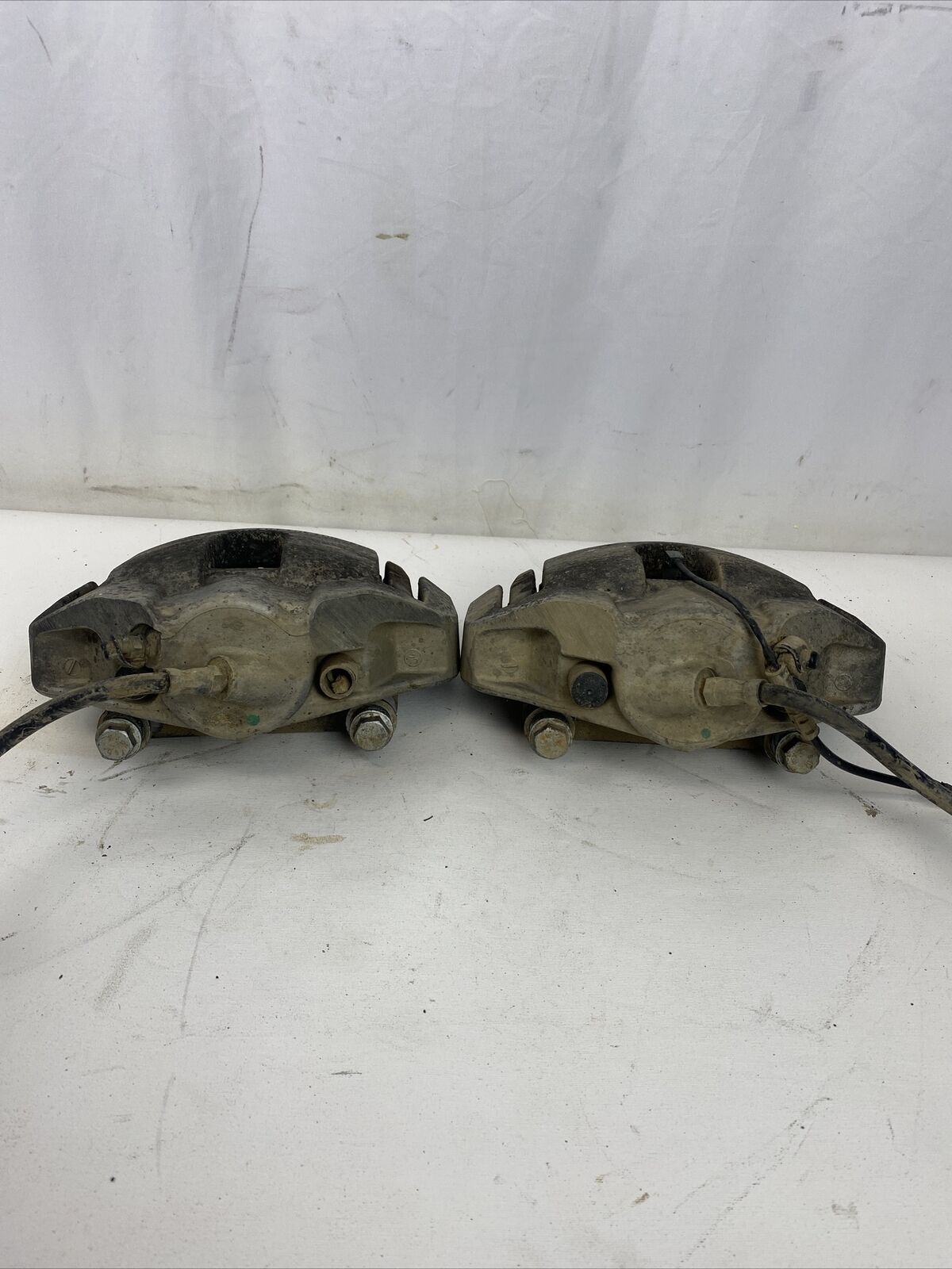 BMW E60 525i 530i 528i 04-10 Brake Caliper Left Right Front OEM SET TWO