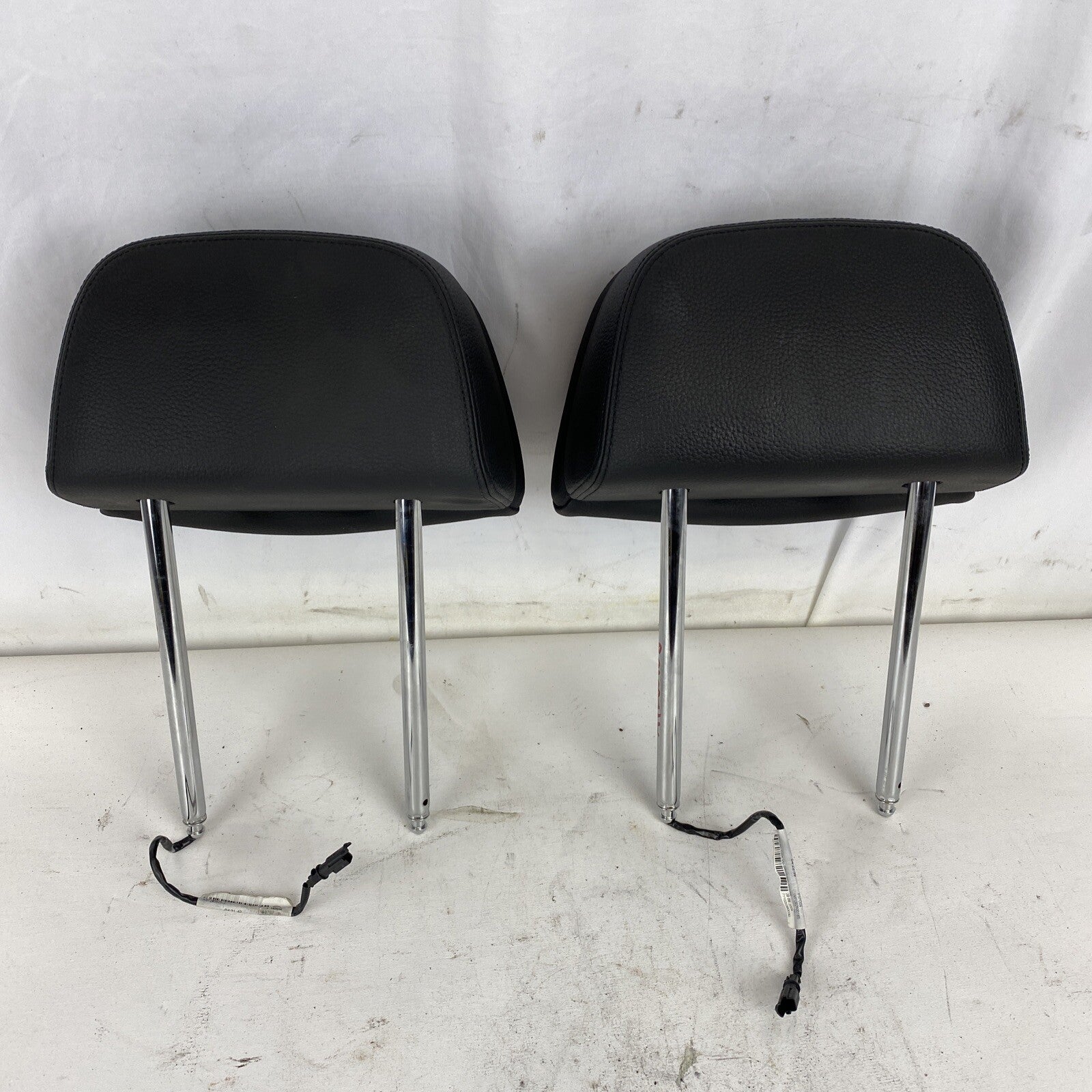 2010 BMW 535i (E60) FRONT ACTIVE ELECTRIC COMFORT HEADREST SET-2 (BLACK LEATHER)