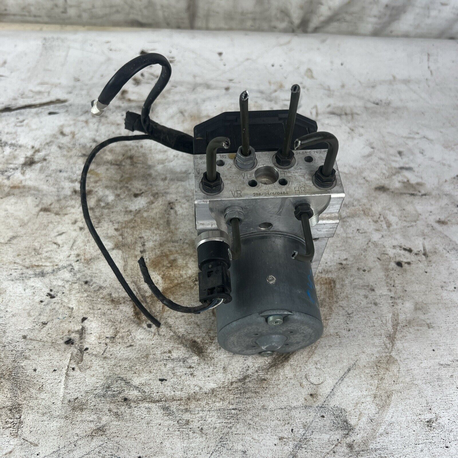 BMW E46 325xi 330xi ABS PUMP BRAKE CONTROLLER ASC HYDRAULIC HYDRO BLOCK UNIT DSC