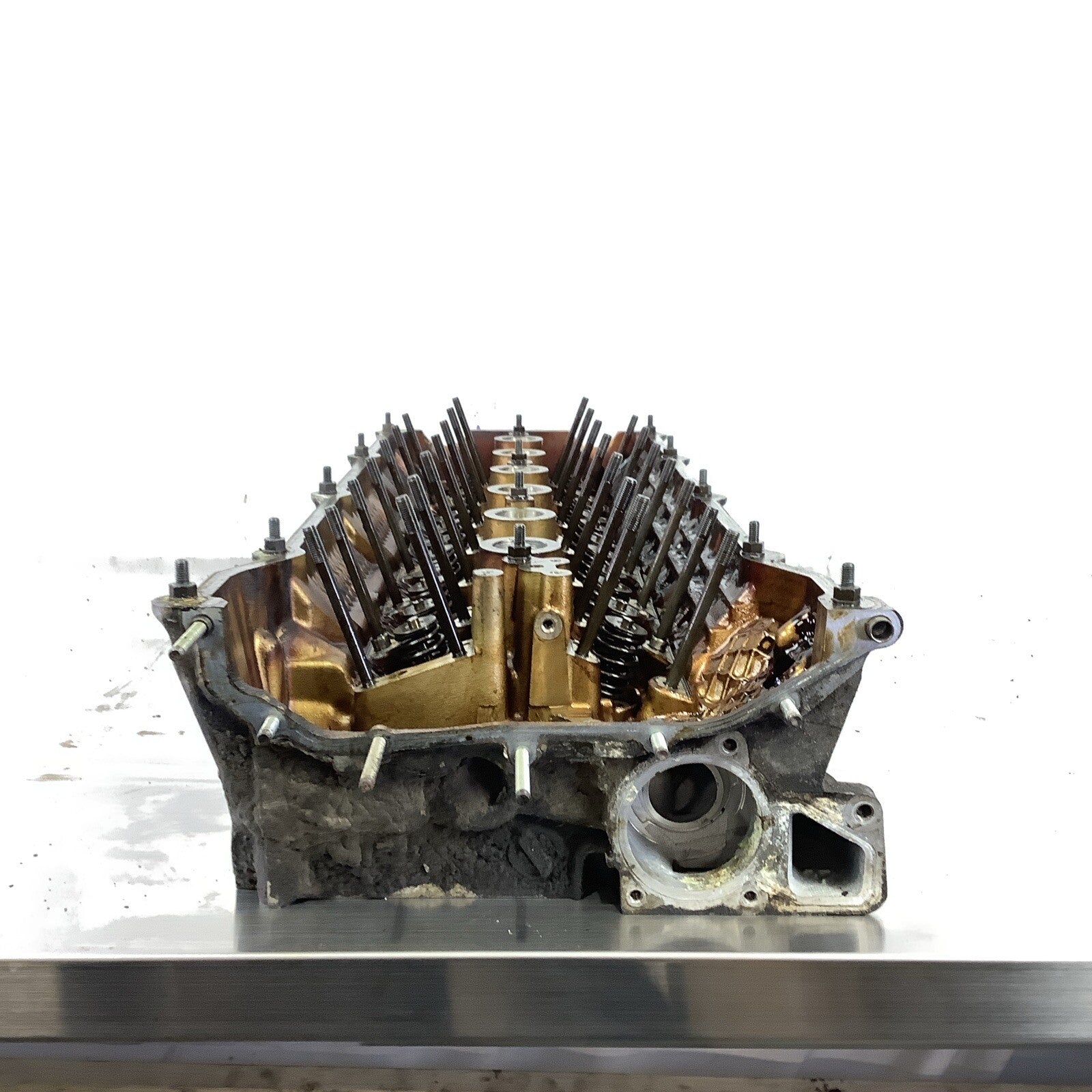 99-06 BMW  E39 E46 E60 E53 E83 E85 2.5L/2.8L/3.0L  M52TU M54 CYLINDER HEAD #061