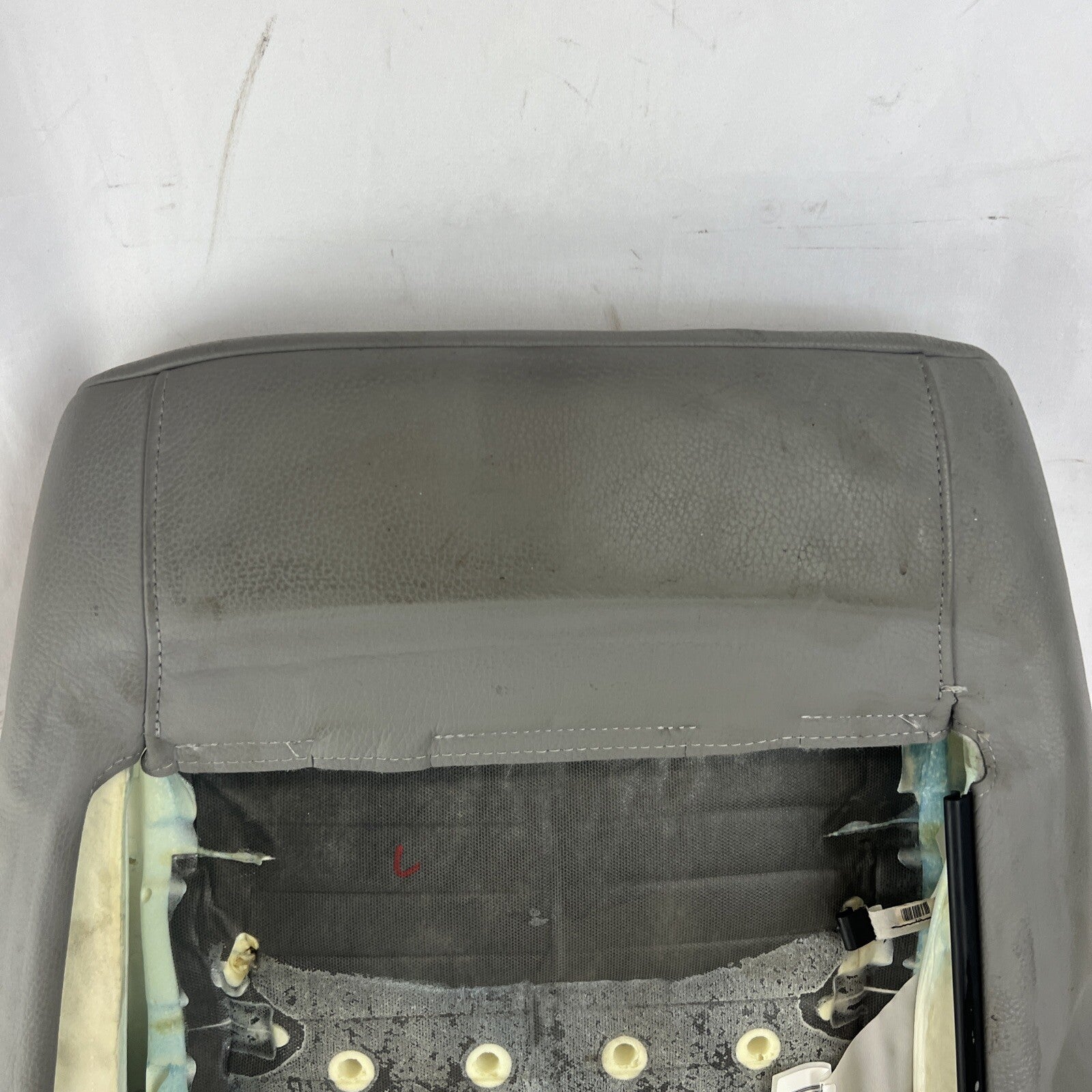 BMW E90 328 FRONT RIGHT PASSENGER SIDE SEAT UPPER BACKREST CUSHION COVER OEM