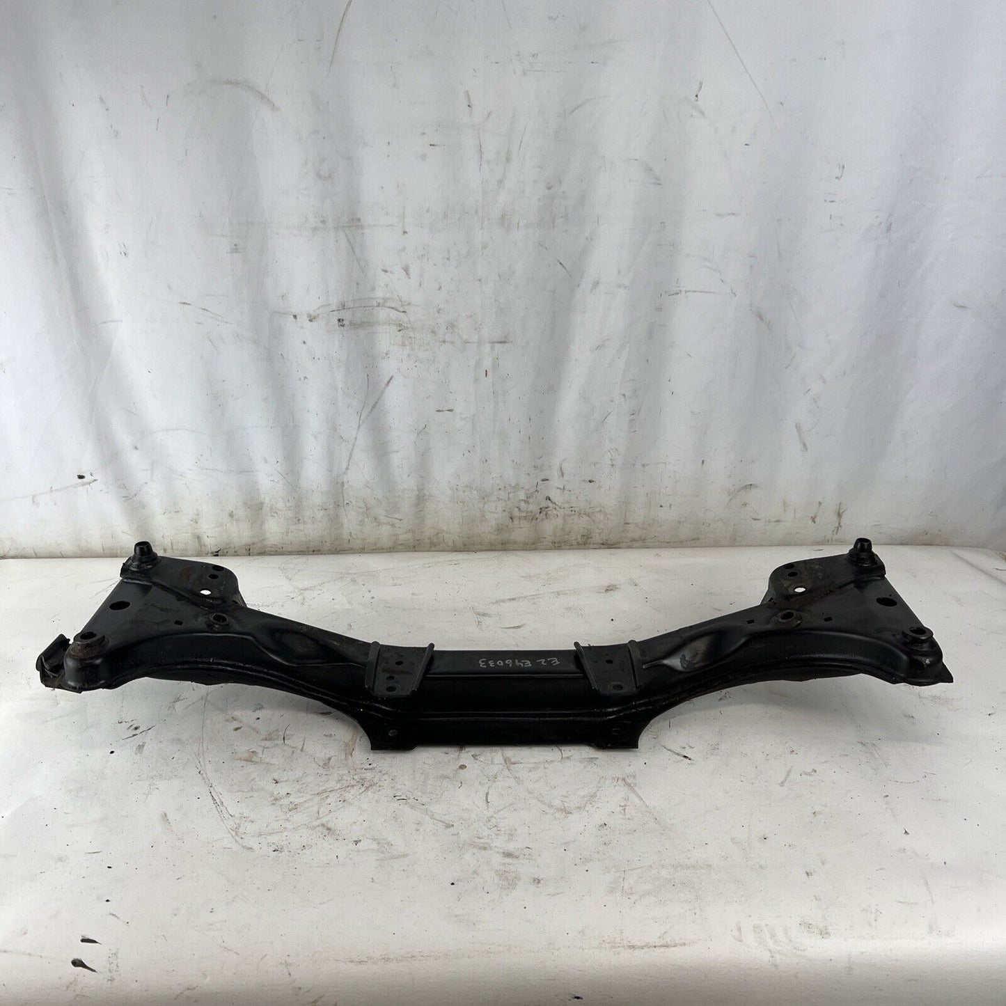 2001-2005 BMW 325i 330i E46 SEDAN FRONT ENGINE CRADLE SUBFRAME CROSSMEMBER OEM