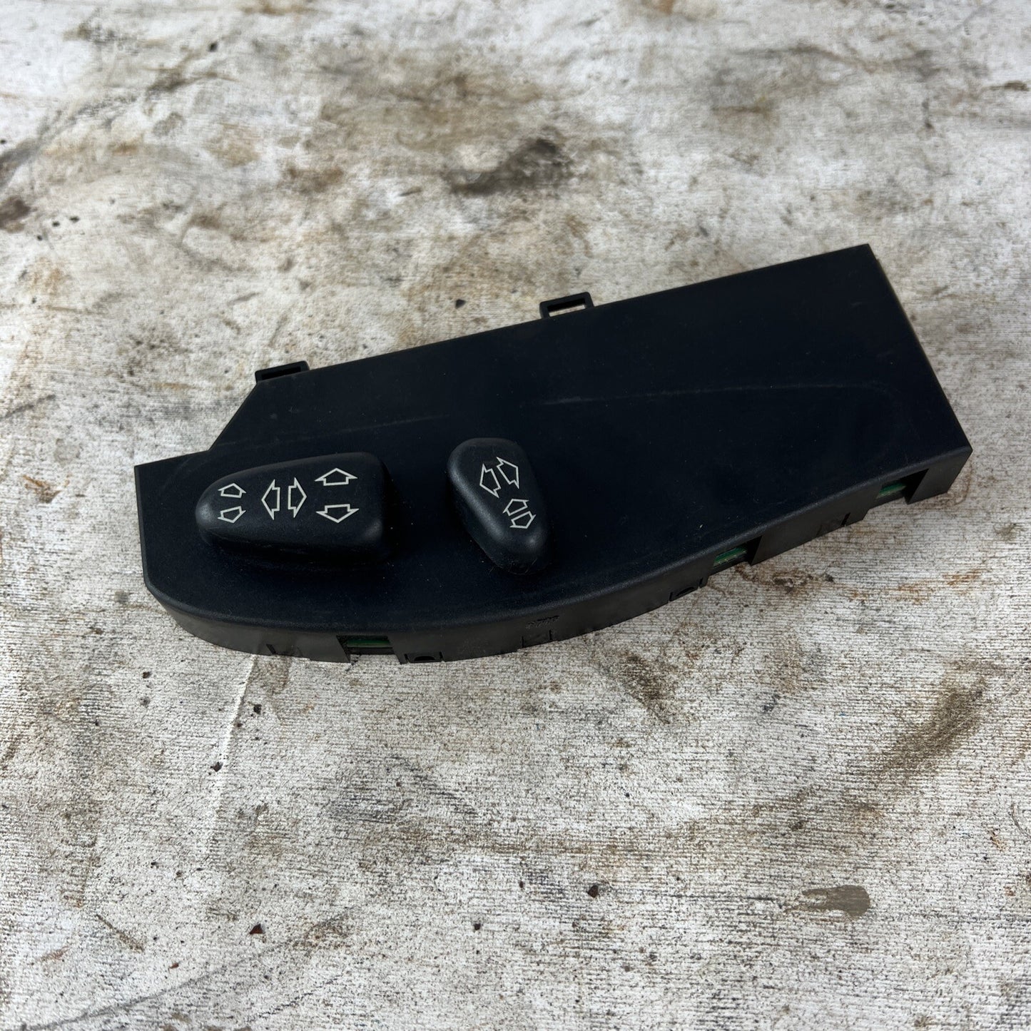 2001-2006 BMW 325i 330i M3 Convertible Front Power Seat Switch Right Passenger