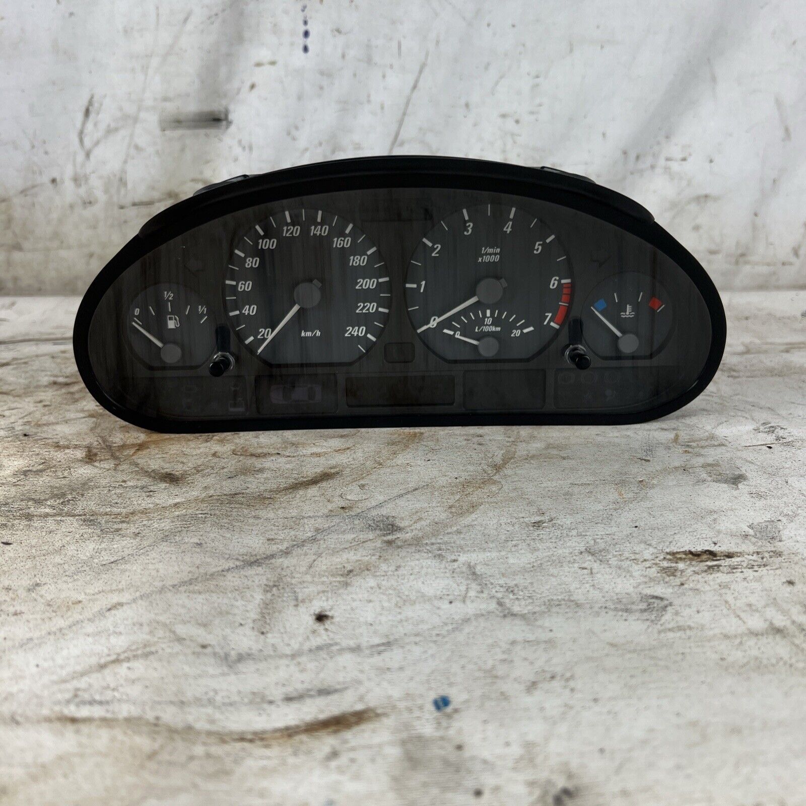 BMW E46 Manual Transmission Gauge Cluster 323i 328i KPH 235 k KM Coupe