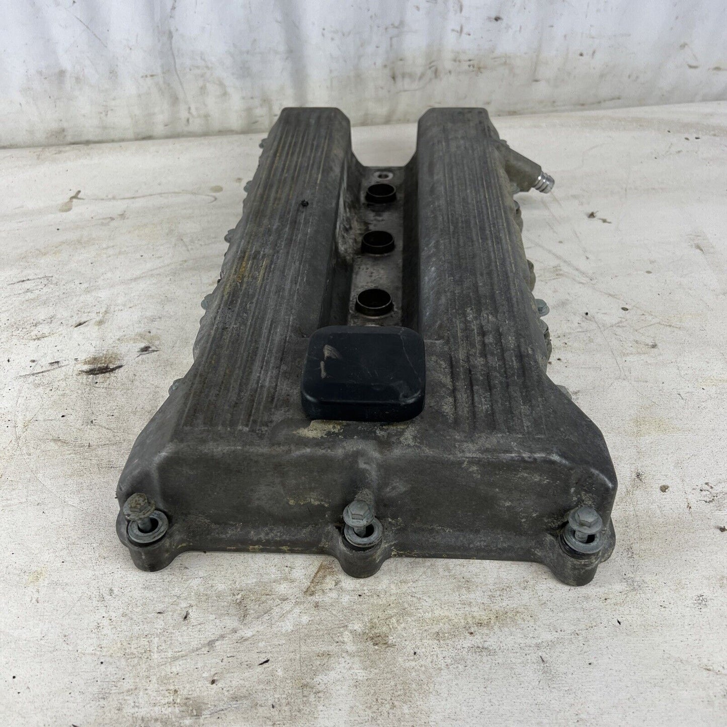 96-99 BMW E36 M44 1.9L engine CYLINDER HEAD VALVE COVER OEM