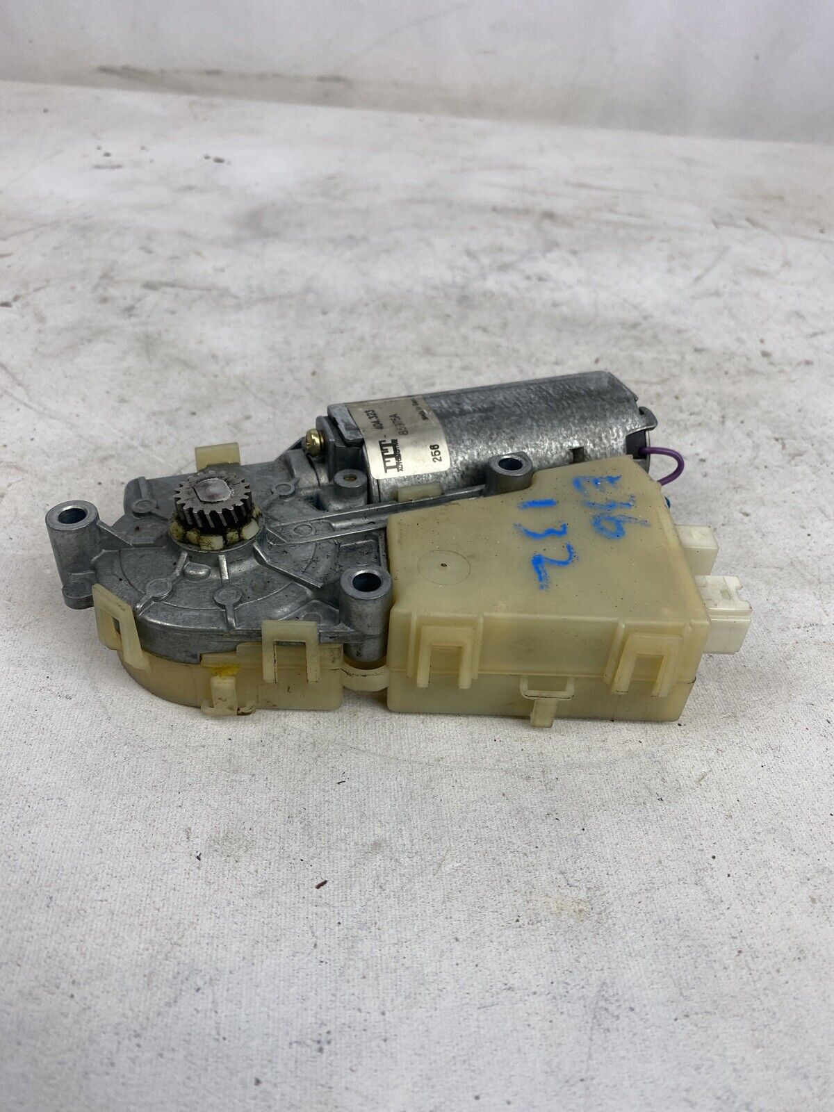 BMW SUNROOF ELECTRIC MOTOR DRIVE CONTROL WINDOW MODULE 328I 92-99 OEM