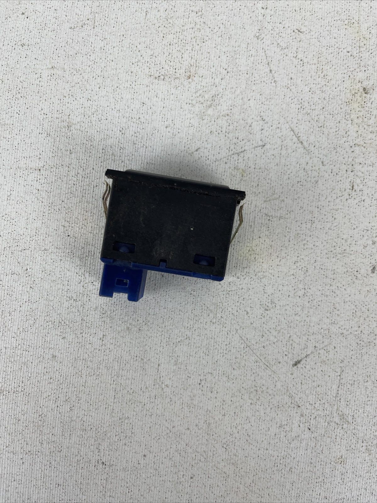 8363694 03052310 BMW E46 E38 E39 Automatic Stability Control ASC Switch Genuine