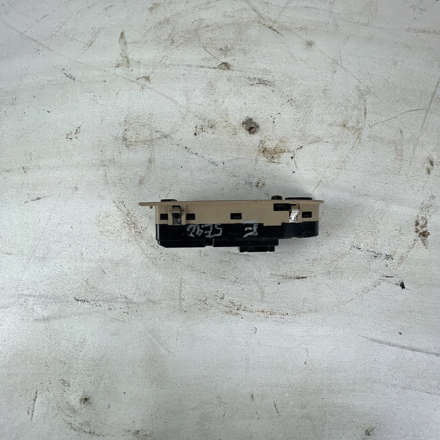 2007-2012 BMW 328I - Front LEFT DOOR Master Window Switch 9132133