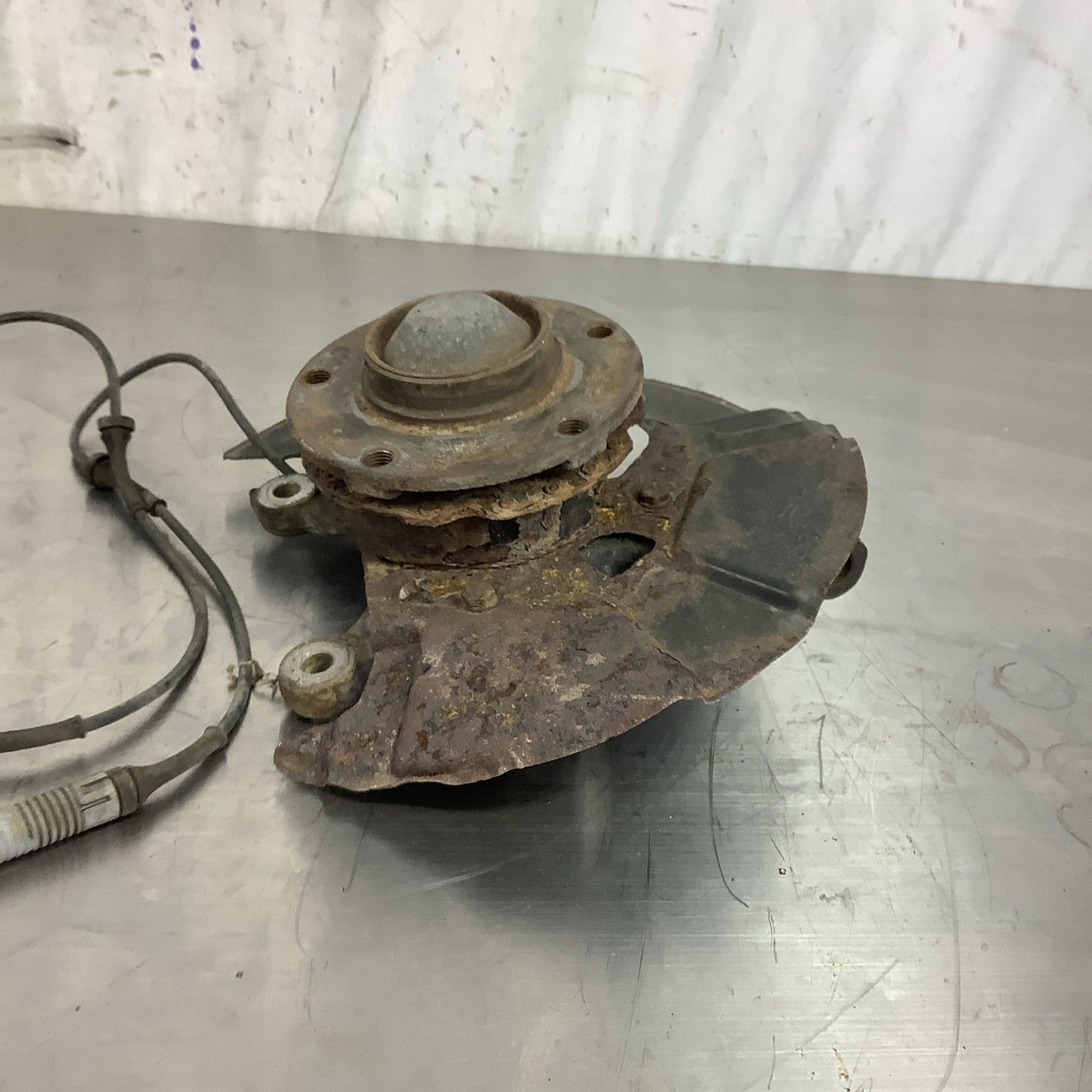 BMW E36 318 323 325 328 FRONT PASSENGER & DRIVER WHEEL HUB KNUCKLE SPINDLE