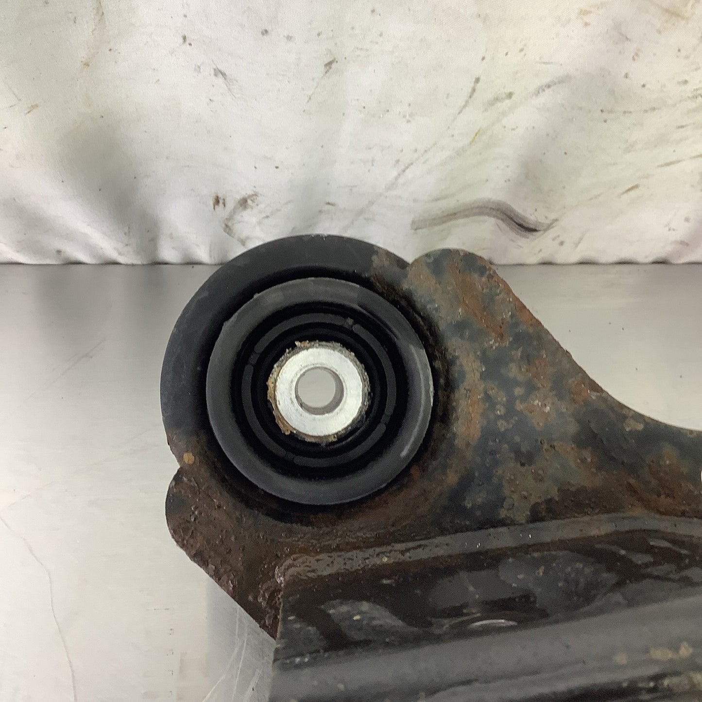BMW E36 318 320 323 325 328 Rear Axle Carrier LSD Differential Housing Subframe