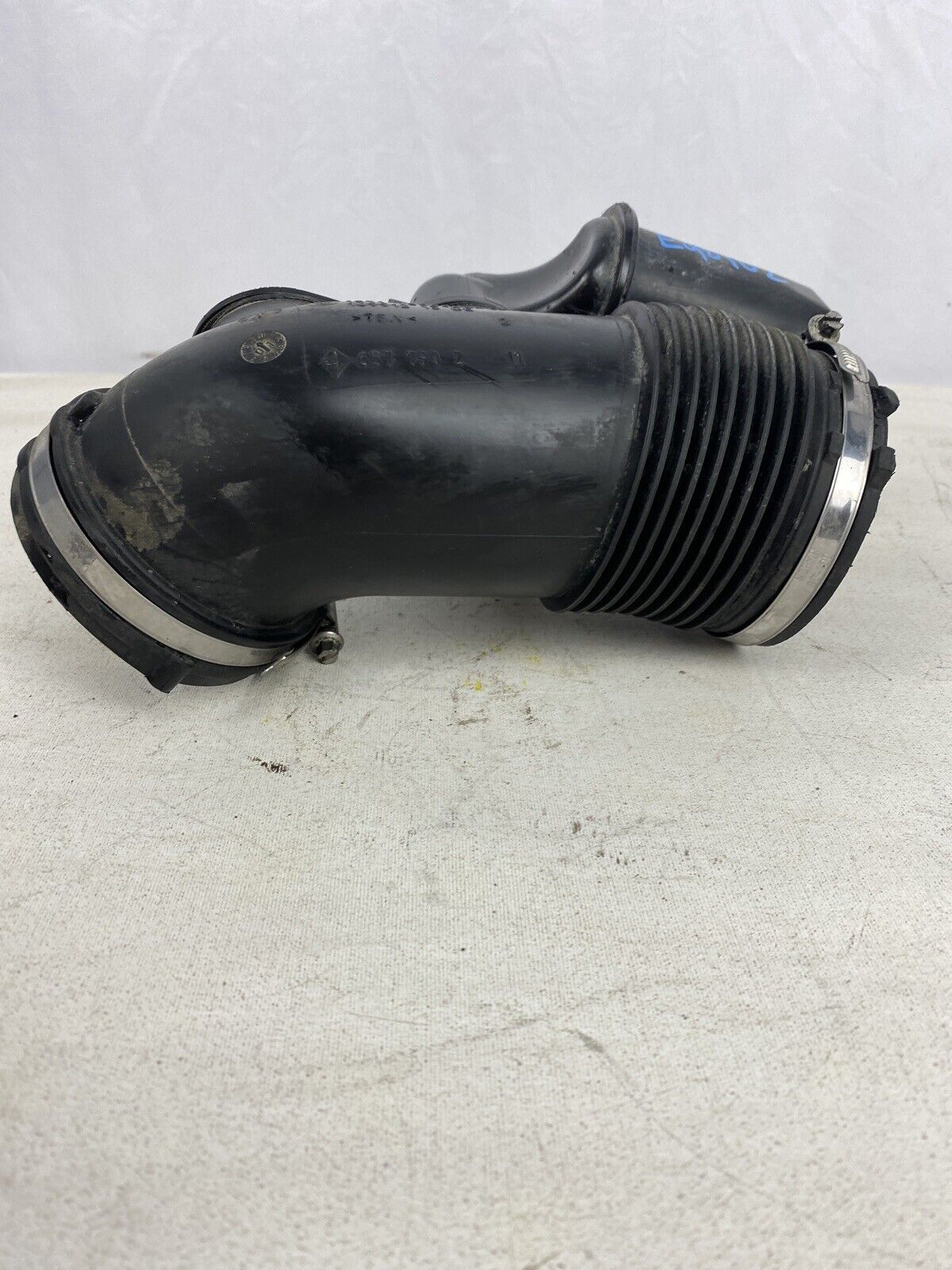 06-13 BMW E82 E88 E90 E91 E92 E93 E84 AIR INTAKE DUCT TUBE 7536004 OEM