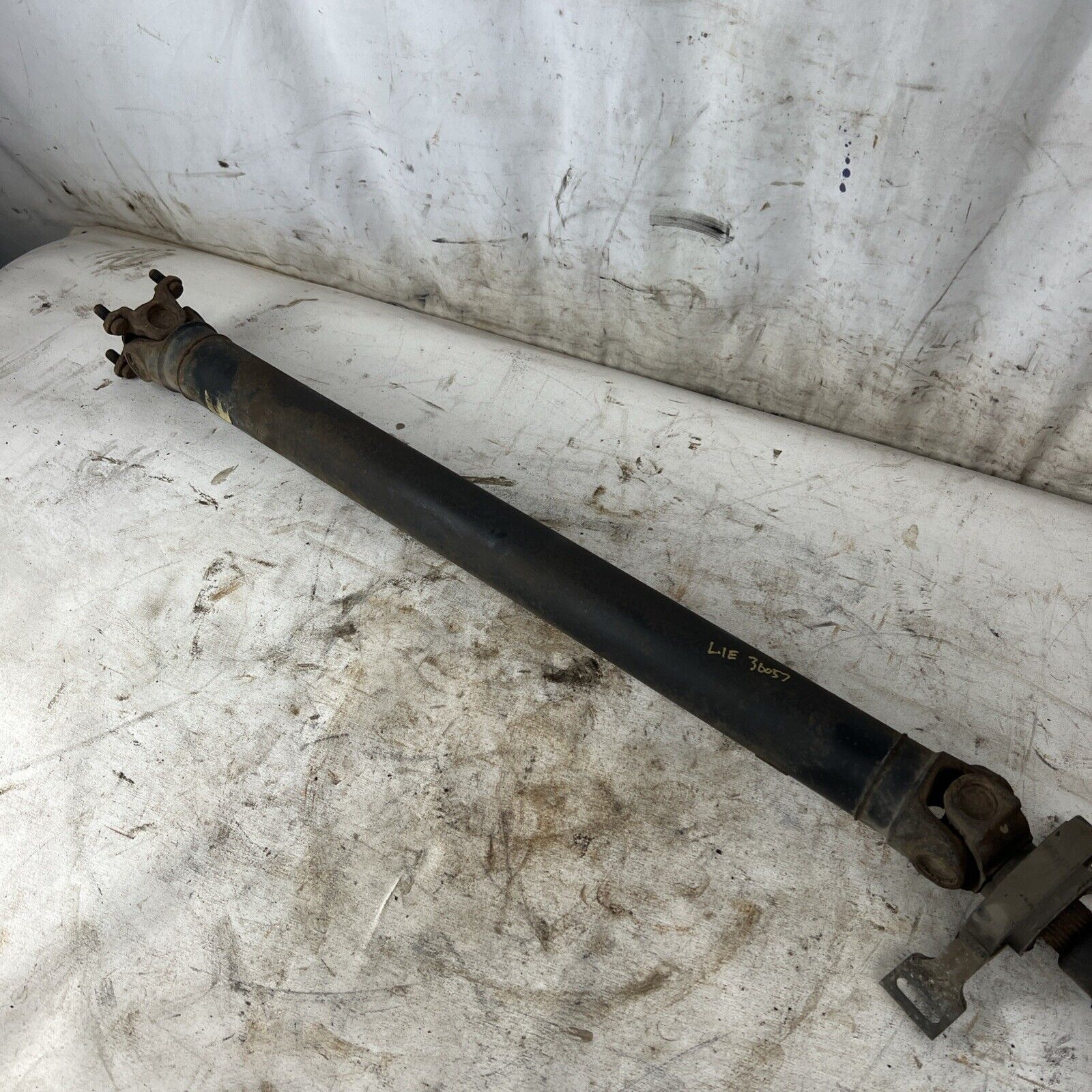 1992-1999 BMW E36 323i 325i Drive Propeller Shaft for Auto Transmission OEM