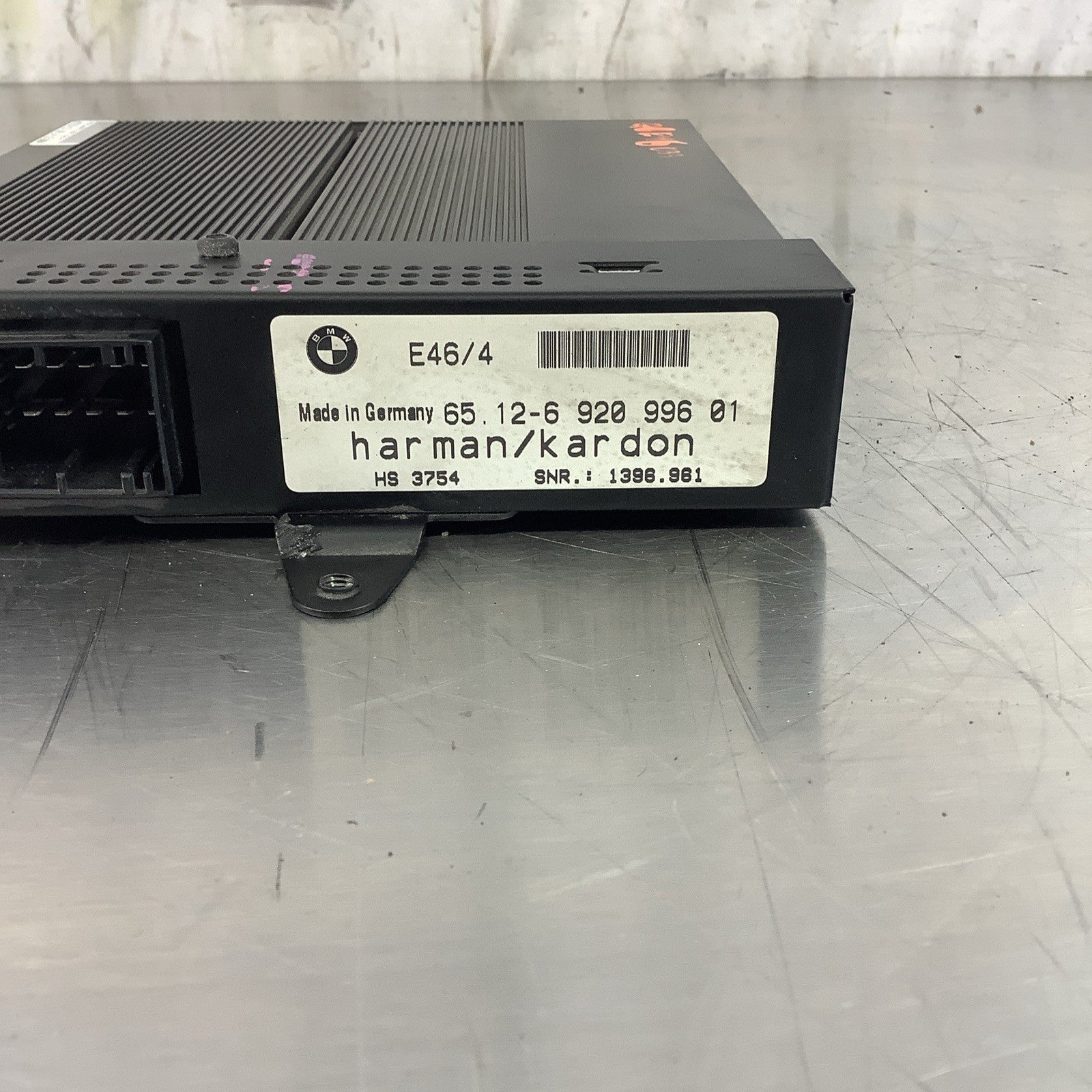 1999-2005 BMW 325i 330i Harman Kardon Amp Amplifier